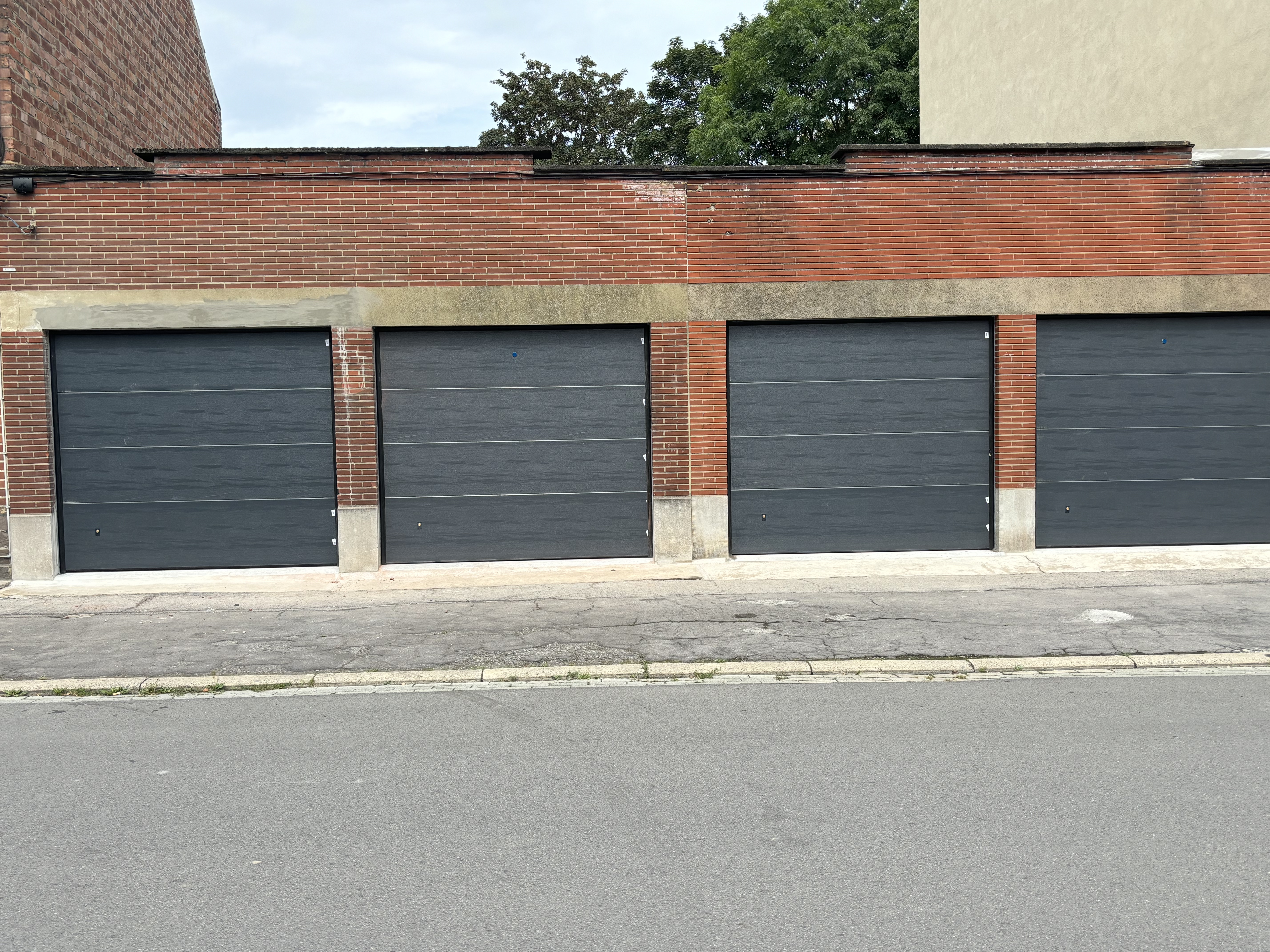 Porte de garage 0